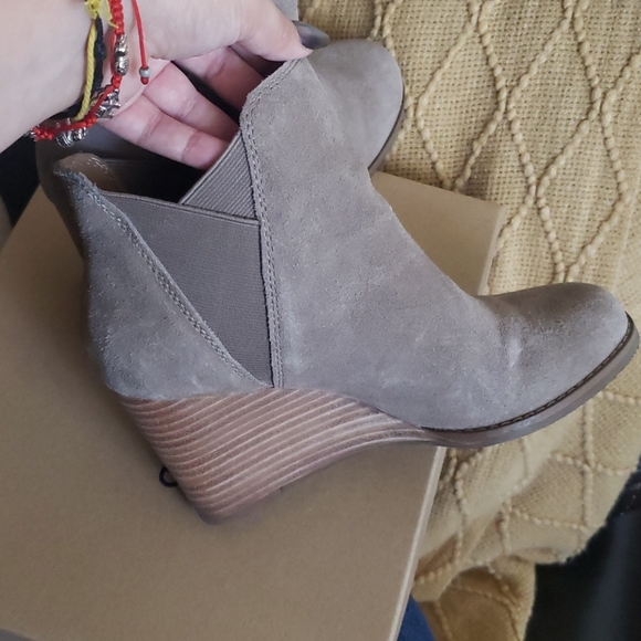 Lucky Brand wedge boots - Picture 2 of 7